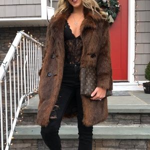 ✨✨faux FUR ZARA COAT✨✨